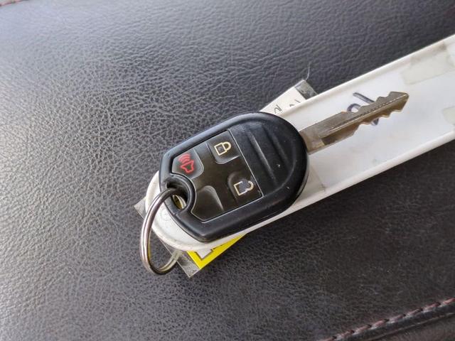 Photo of 2013 Ingot Silver Metallic Ford Edge