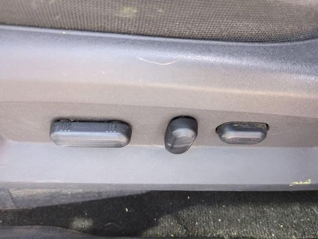 Photo of 2013 Ingot Silver Metallic Ford Edge