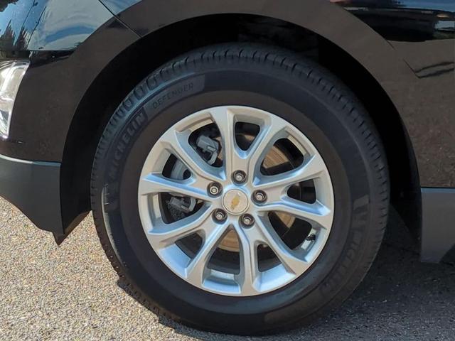Photo of 2020 Mosaic Black Metallic Chevrolet Equinox