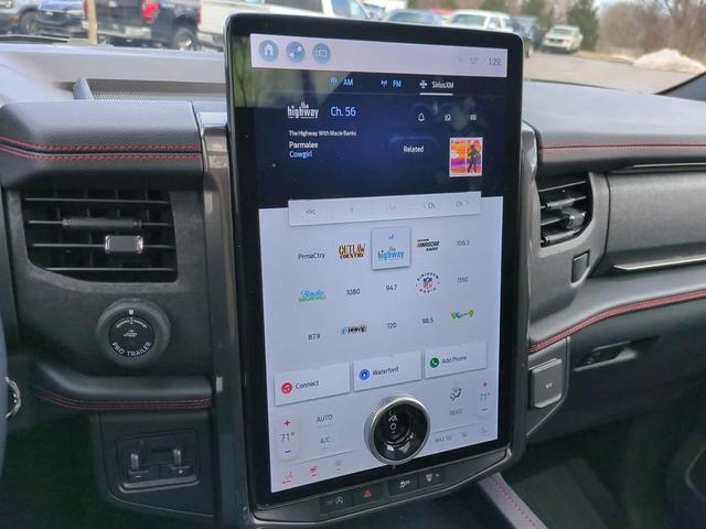 Photo of 2024 Oxford White Ford Expedition Max