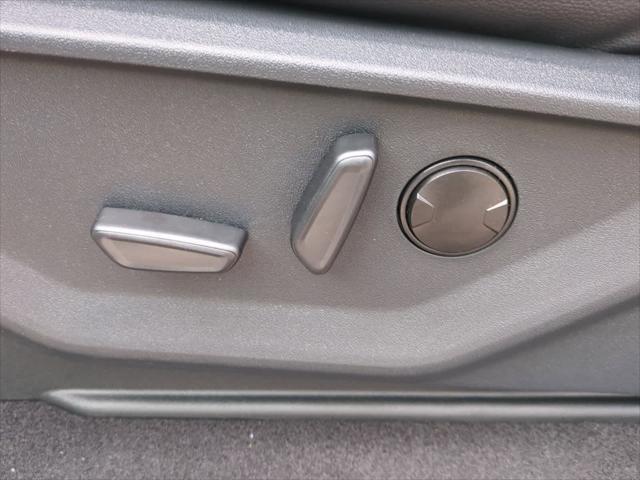 Photo of 2025 Space White Metallic Ford F-150