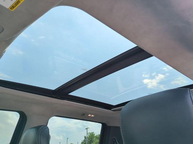 Photo of 2022 Atlas Blue Metallic Ford F-350