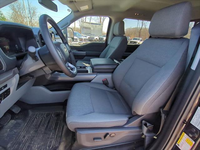 Photo of 2025 Agate Black Metallic Ford F-150