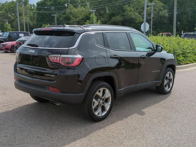 Photo of 2019 Diamond Black Jeep Compass