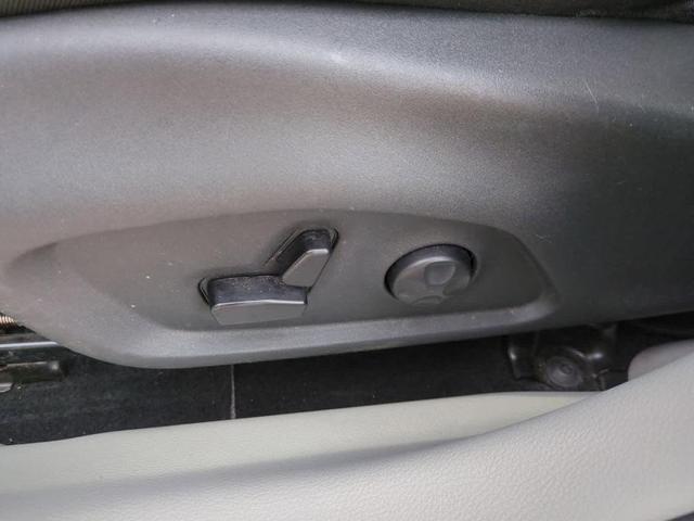 Photo of 2019 Diamond Black Jeep Compass