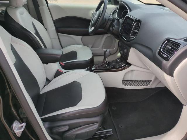Photo of 2019 Diamond Black Jeep Compass