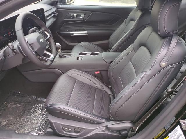 Photo of 2025 Shadow Black Ford Mustang