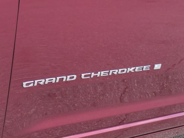 Photo of 2023 Velvet Red Pearlcoat Jeep Grand Cherokee