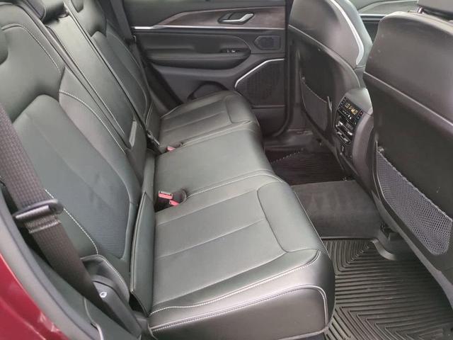 Photo of 2023 Velvet Red Pearlcoat Jeep Grand Cherokee