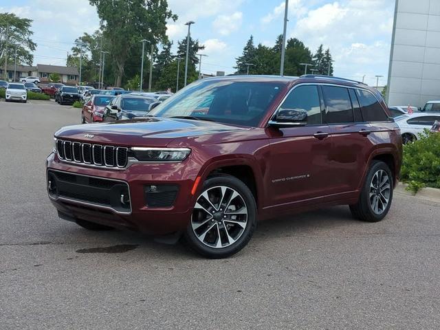 Photo of 2023 Velvet Red Pearlcoat Jeep Grand Cherokee