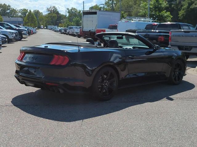 Photo of 2018 Shadow Black Ford Mustang