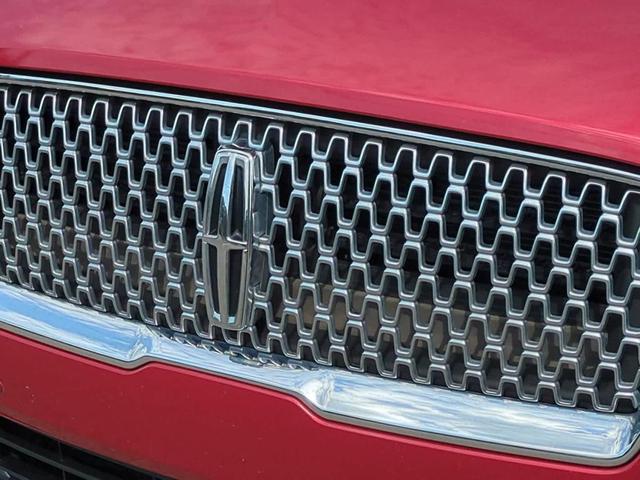 Photo of 2020 Red Carpet Metallic Tinted Clearcoat Lincoln MKZ Hybrid