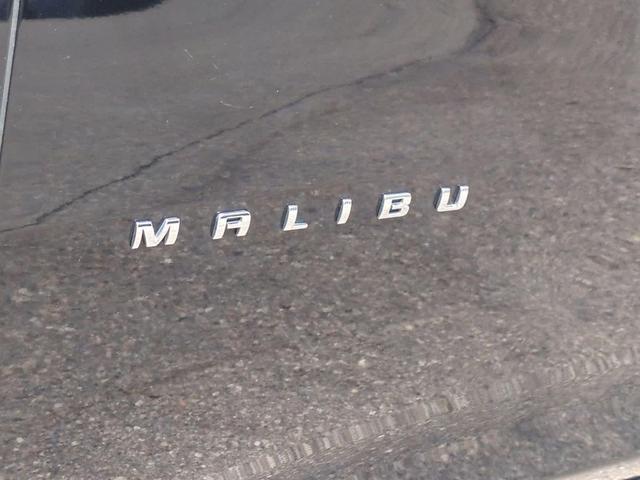 Photo of 2016 Black Chevrolet Malibu