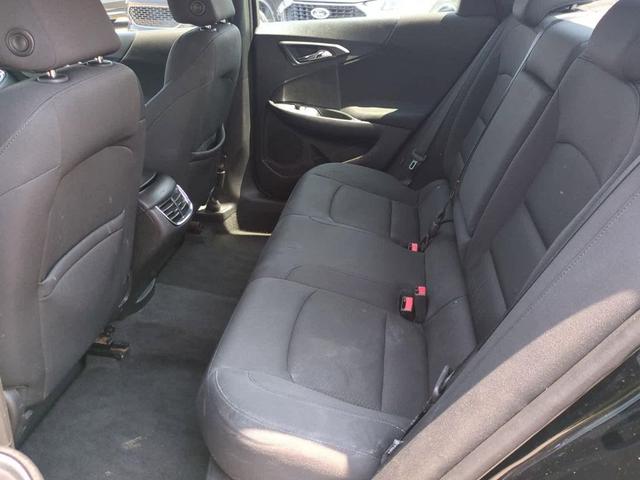 Photo of 2016 Black Chevrolet Malibu
