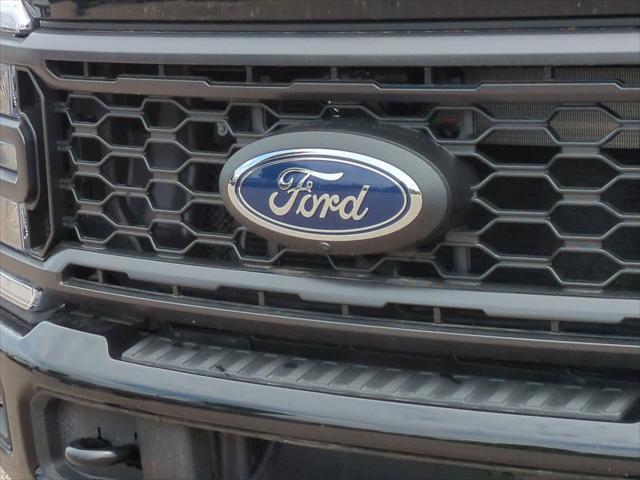 Photo of 2025 Agate Black Metallic Ford F-250