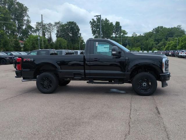 Photo of 2025 Agate Black Metallic Ford F-250