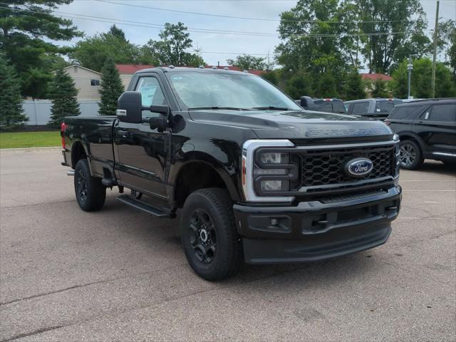 Photo of 2025 Agate Black Metallic Ford F-250