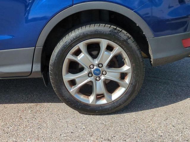 Photo of 2013 Deep Impact Blue Ford Escape