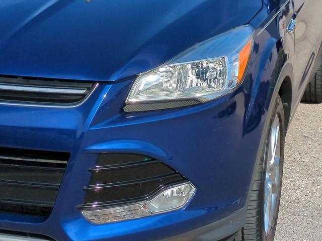 Photo of 2013 Deep Impact Blue Ford Escape