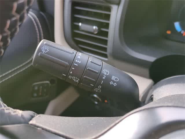 Photo of 2024 Star White Ford Expedition Max