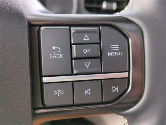 Photo of 2024 Star White Ford Expedition Max