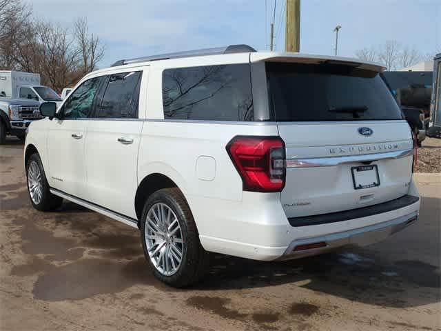Photo of 2024 Star White Ford Expedition Max
