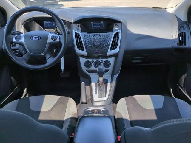 Photo of 2014 Ingot Silver Metallic Ford Focus