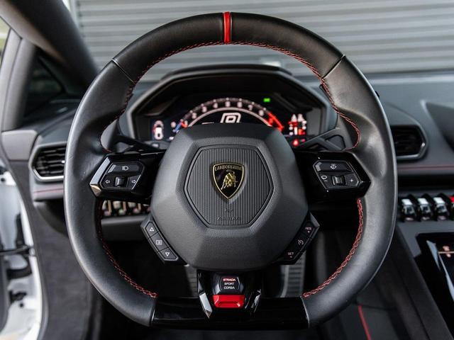Photo of 2023 Bianco Monocerus Metallic Lamborghini Huracan Tecnica