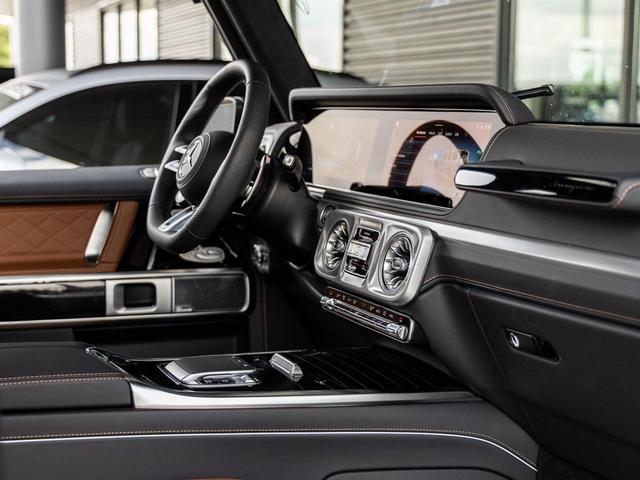 Photo of 2025 Black Mercedes-Benz AMG G 63
