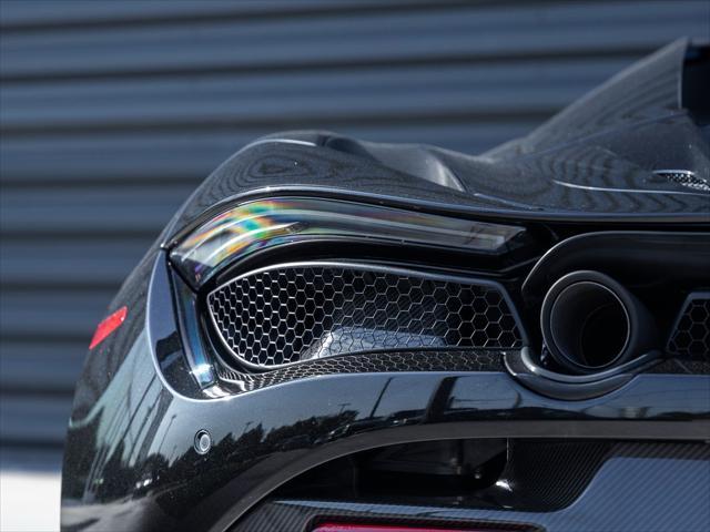 Photo of 2023 Onyx Black McLaren 720S