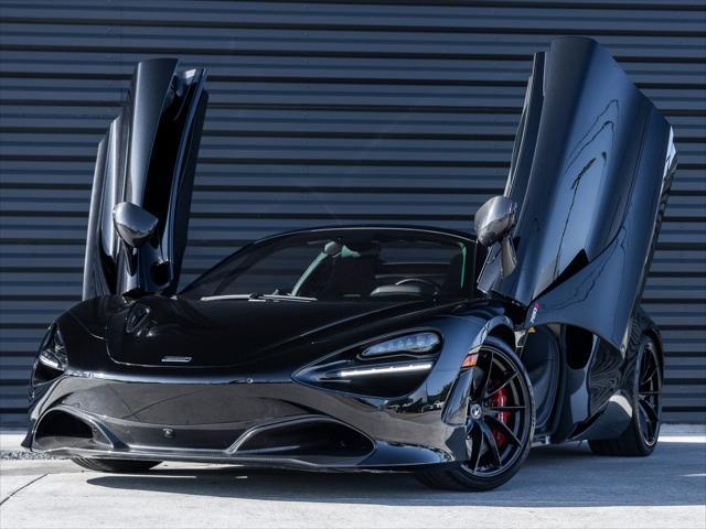 Photo of 2023 Onyx Black McLaren 720S