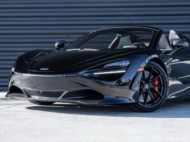 Photo of 2023 Onyx Black McLaren 720S