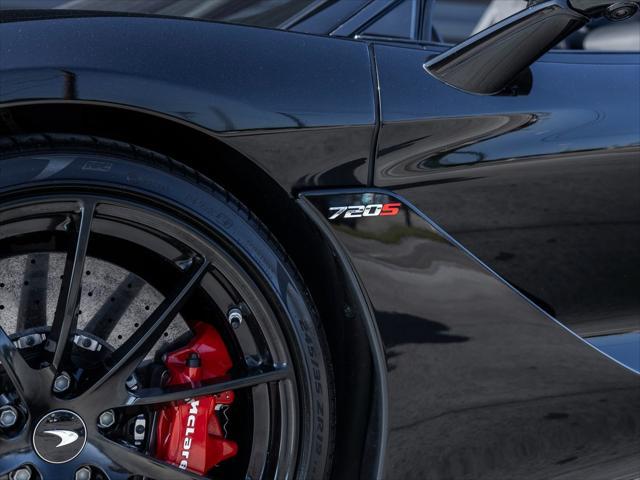 Photo of 2023 Onyx Black McLaren 720S