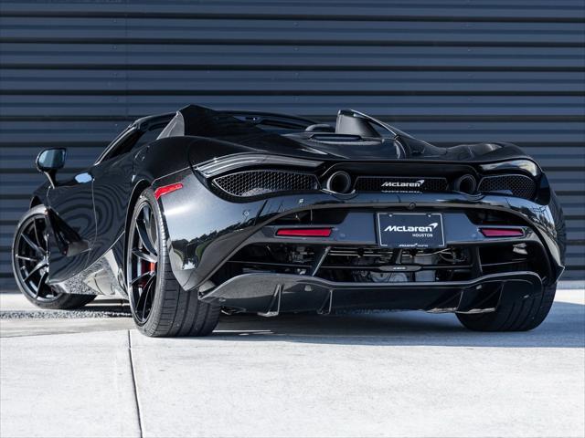 Photo of 2023 Onyx Black McLaren 720S