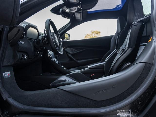 Photo of 2023 Onyx Black McLaren 720S