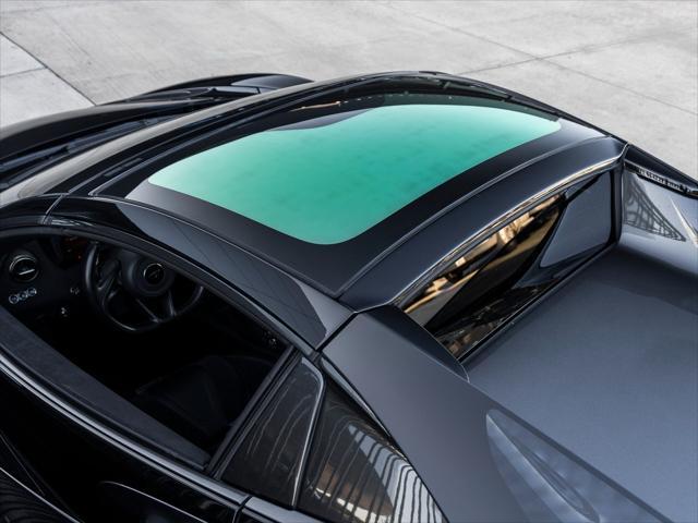 Photo of 2023 Onyx Black McLaren 720S