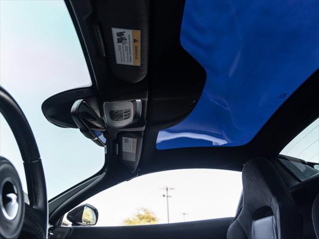 Photo of 2023 Onyx Black McLaren 720S