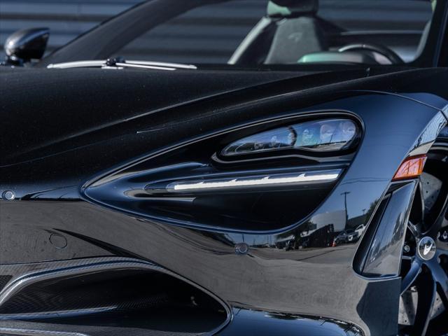 Photo of 2023 Onyx Black McLaren 720S