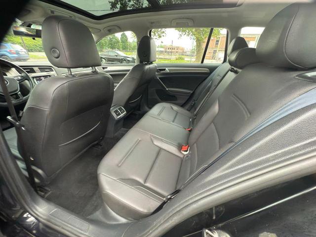 Photo of 2015 Black Volkswagen Golf SportWagen