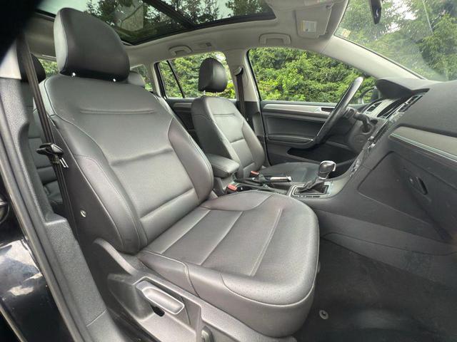 Photo of 2015 Black Volkswagen Golf SportWagen