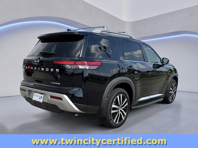 Photo of 2023 Super Black Nissan Pathfinder