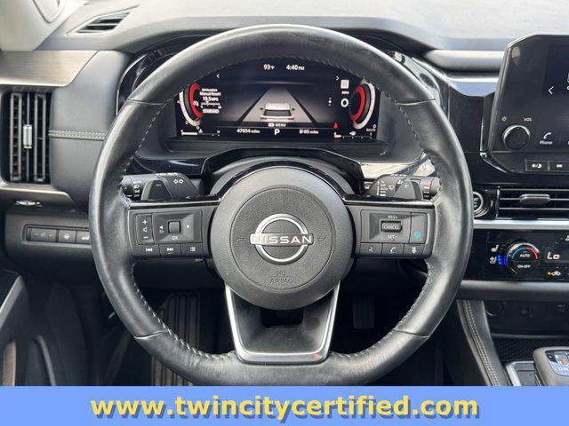 Photo of 2023 Super Black Nissan Pathfinder
