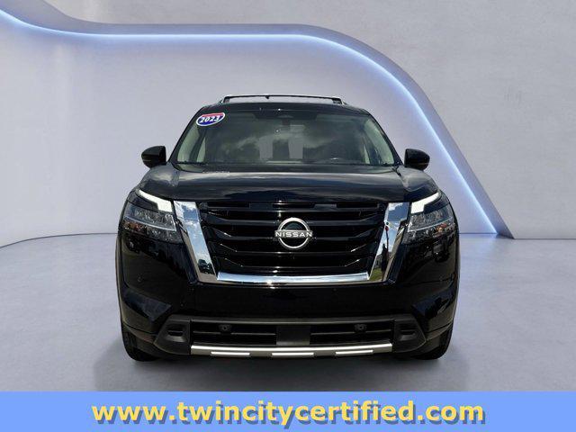 Photo of 2023 Super Black Nissan Pathfinder