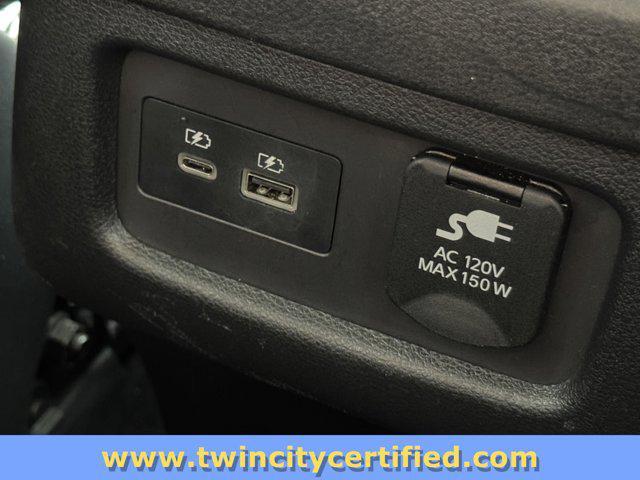 Photo of 2023 Super Black Nissan Pathfinder