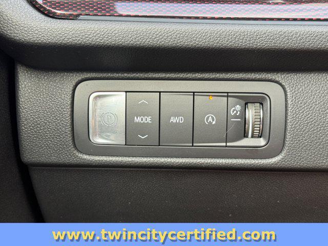 Photo of 2024 Radiant Red Tintcoat Chevrolet Traverse
