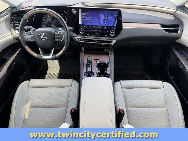 Photo of 2023 Iridium Lexus RX 350