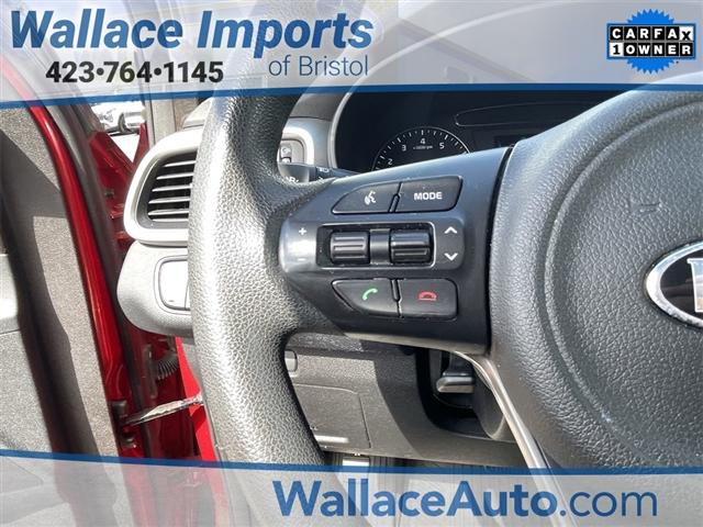 Photo of 2018 Remington Red Metallic Kia Sorento