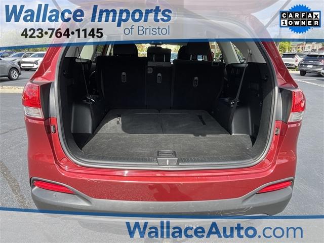 Photo of 2018 Remington Red Metallic Kia Sorento