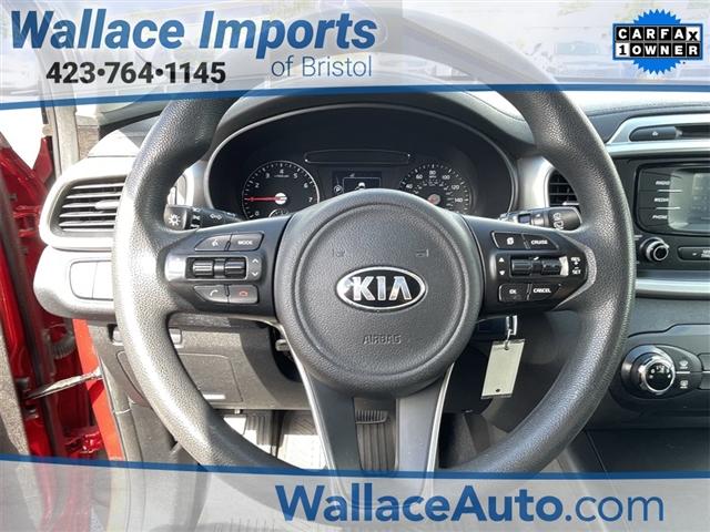 Photo of 2018 Remington Red Metallic Kia Sorento