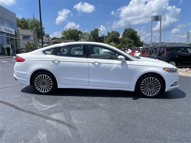Photo of 2017 Oxford White Ford Fusion